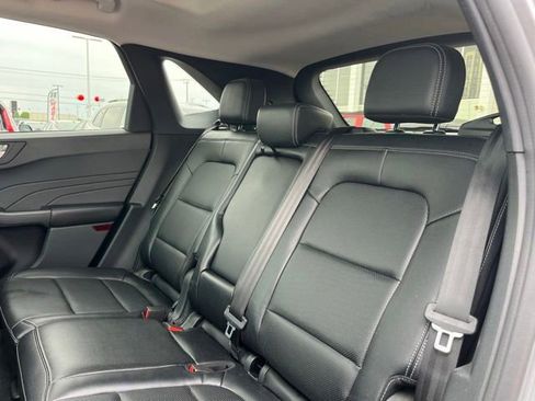 Used 2022 Ford Escape SEL w/ Technology Package FWD image 40