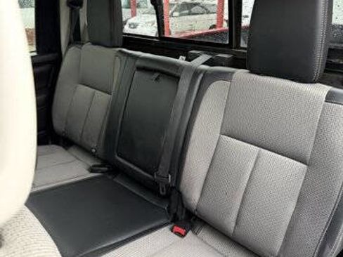 Used 2018 Nissan Titan S w/ GAWR Package image 20