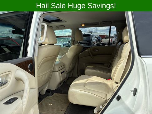 Used 2017 INFINITI QX80 2WD w/ Driver Assistance Package image 3