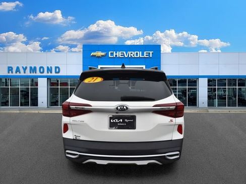 Certified 2021 Kia Seltos S FWD image 4