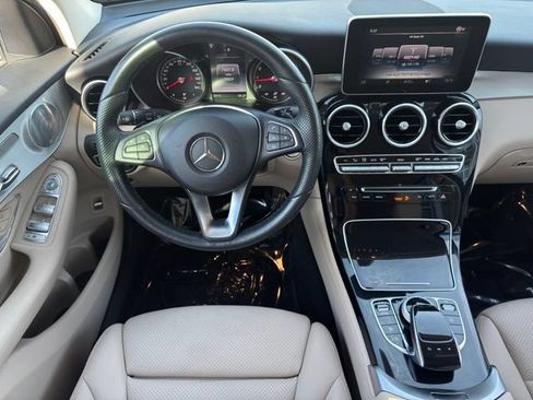 Used 2017 Mercedes-Benz GLC 300 4MATIC image 13