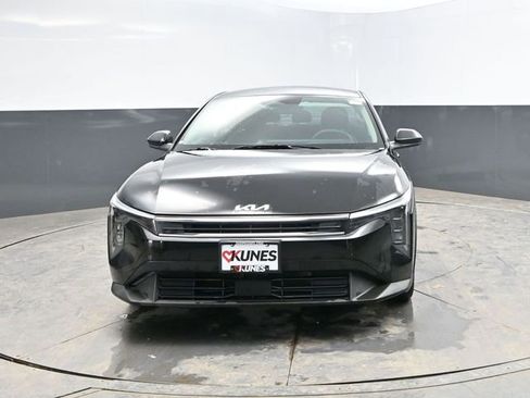 Used 2025 Kia K4 LXS image 2