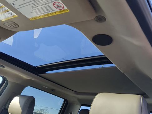 Used 2025 Ford F450 Platinum w/ Platinum Plus Package image 18