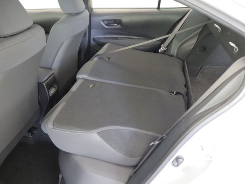 Used 2024 Toyota Corolla LE w/ LE Convenience Package FWD image 21