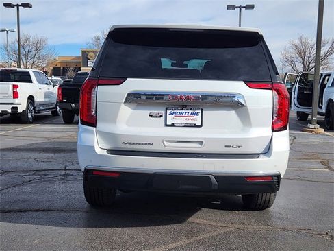 Used 2022 GMC Yukon SLT w/ SLT Premium Package image 5