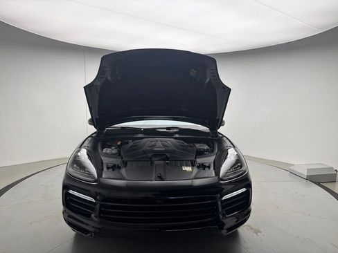 Certified 2022 Porsche Cayenne Platinum Edition AWD/4WD image 10