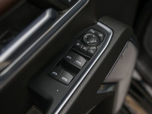 Used 2024 GMC Sierra 3500 Denali w/ Denali Reserve Package image 25