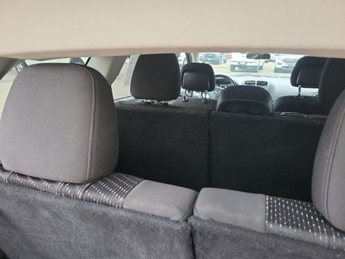 Used 2018 Dodge Journey SE w/ Connectivity Group FWD image 8