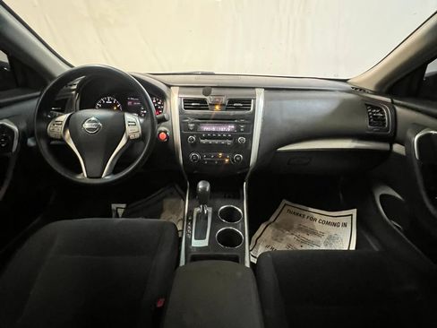 Used 2013 Nissan Altima 2.5 S FWD image 13