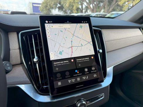 New 2026 Volvo XC90 B6 Plus w/ Protection Package Premier image 23