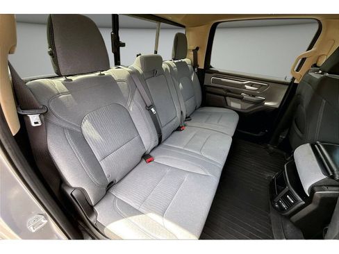 Used 2019 RAM 1500 Big Horn AWD/4WD image 26