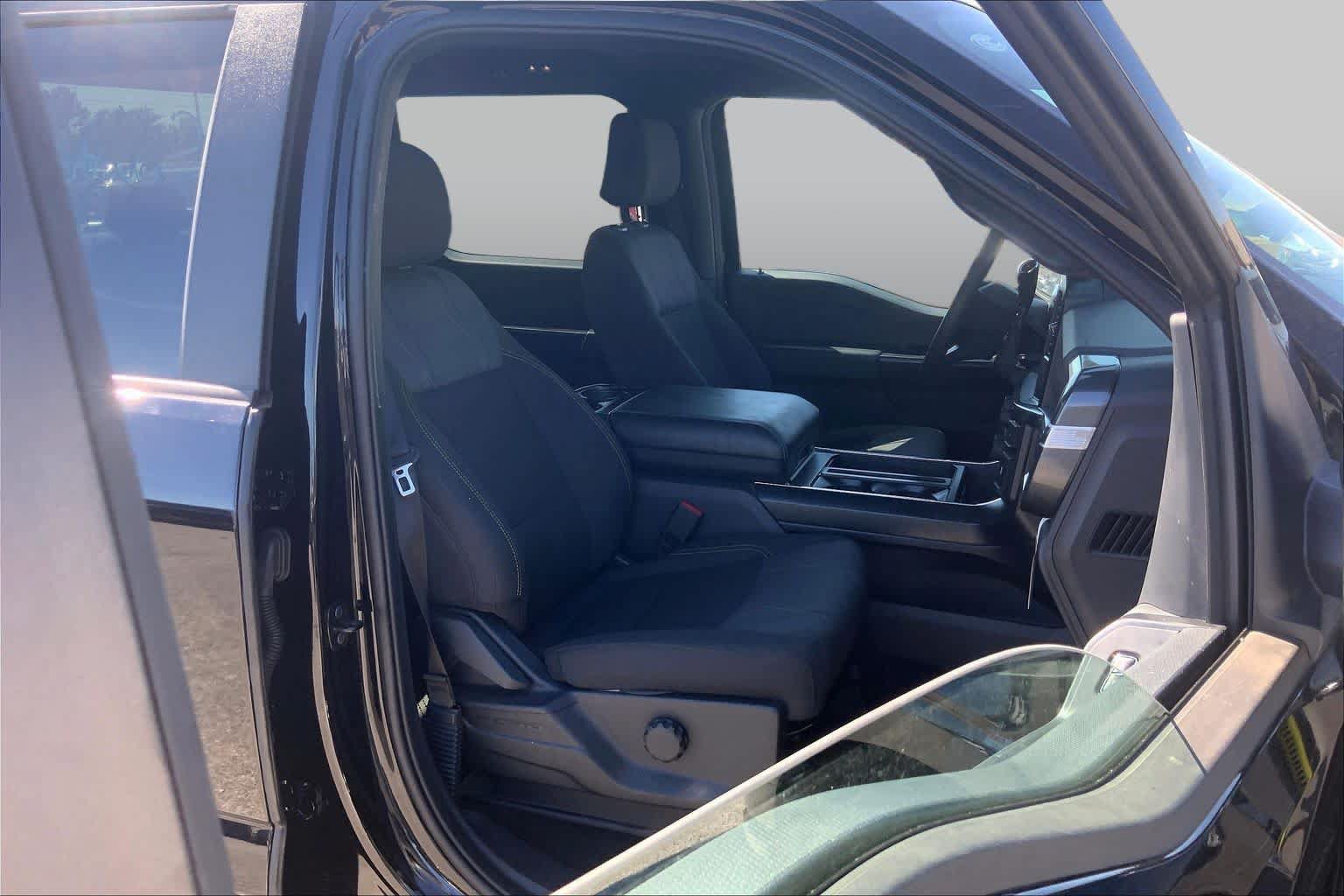 Certified 2025 Ford F150 STX w/ Equipment Group 200A RWD image 8