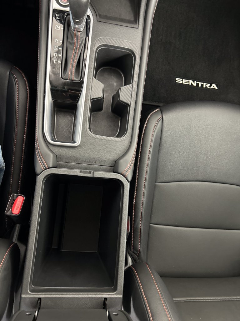 Used 2024 Nissan Sentra SR w/ SR Premium Package FWD image 15