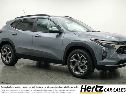 Used 2025 Chevrolet Trax LT