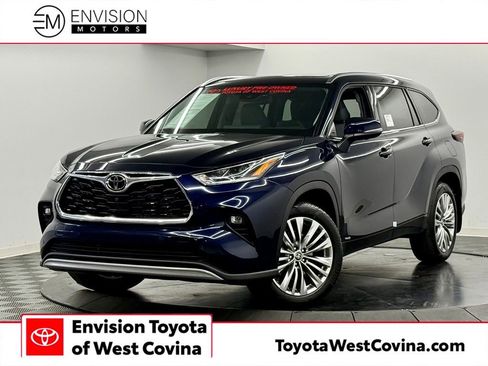 Used 2026 Toyota Highlander Platinum AWD/4WD image 1