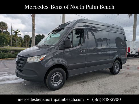 New 2025 Mercedes-Benz Sprinter 2500 image 1
