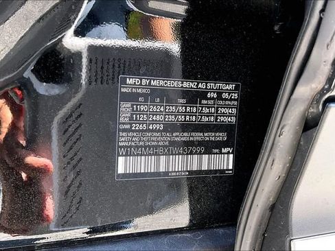 Certified 2026 Mercedes-Benz GLB 250 4MATIC image 11