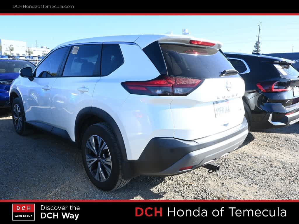 Used 2022 Nissan Rogue SV FWD image 3