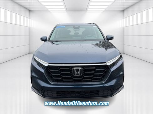 Used 2023 Honda CR-V LX image 5