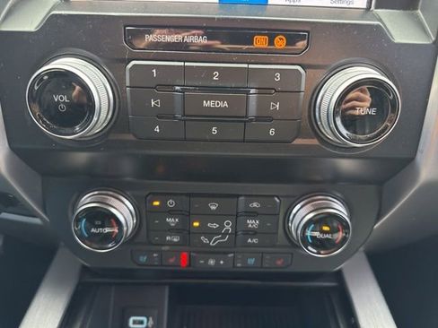 Used 2019 Ford F250 Platinum w/ Platinum Ultimate Package image 29