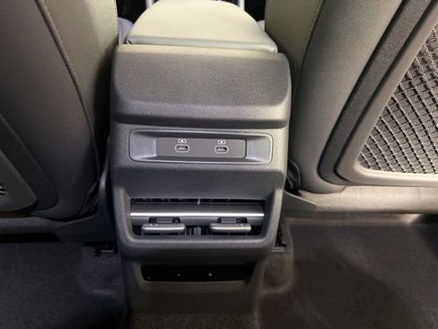 New 2026 Audi Q3 quattro 2.0T AWD/4WD image 17