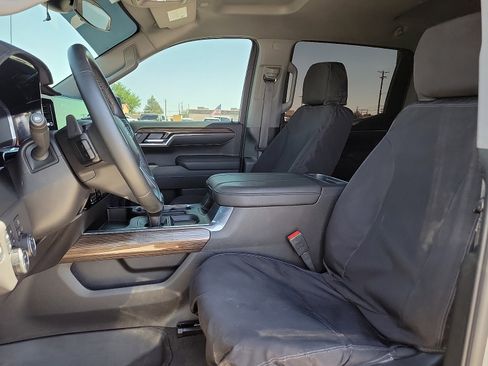 Used 2025 Chevrolet Silverado 1500 LT Trail Boss AWD/4WD image 12