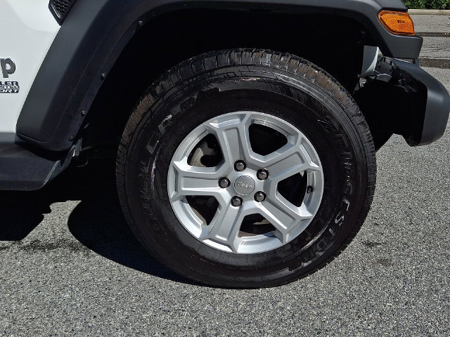 Used 2018 Jeep Wrangler Unlimited Sport S AWD/4WD image 13