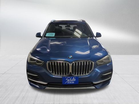 Used 2022 BMW X5 xDrive40i w/ Premium Package image 2