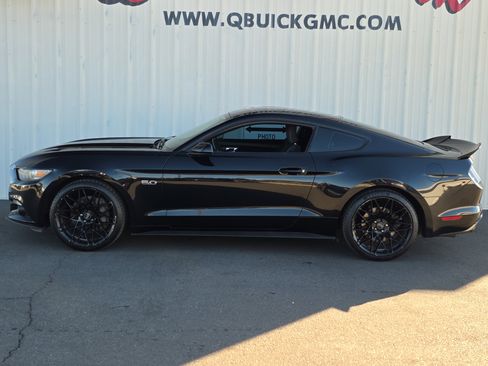 Used 2016 Ford Mustang GT image 4