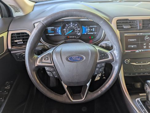 Used 2015 Ford Fusion Energi SE FWD image 20