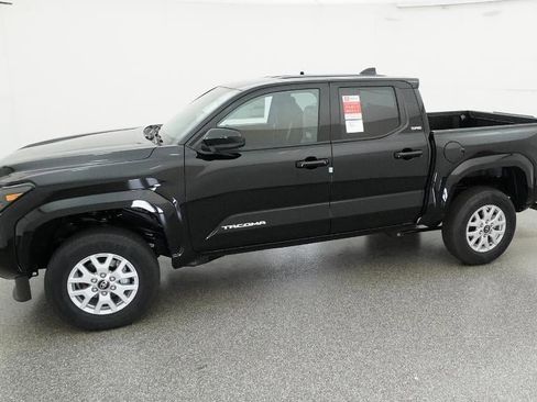 New 2025 Toyota Tacoma SR5 image 35