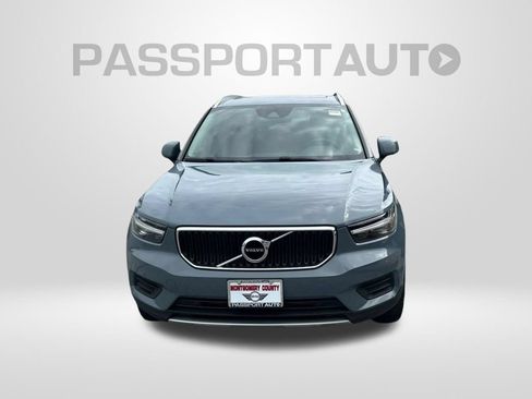 Used 2020 Volvo XC40 T5 Momentum w/ Protection Package Premier AWD/4WD image 2