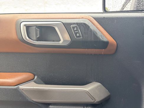 Used 2022 Ford Bronco Outer Banks image 16