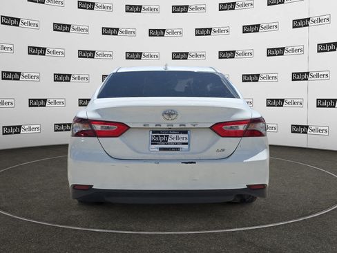 Used 2023 Toyota Camry LE FWD image 5