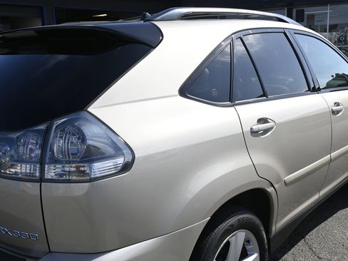 Used 2005 Lexus RX 330 AWD image 14
