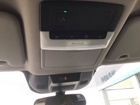 Used 2023 Nissan Rogue SV FWD image 17