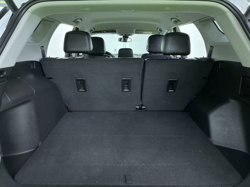 Used 2023 GMC Terrain SLT image 36