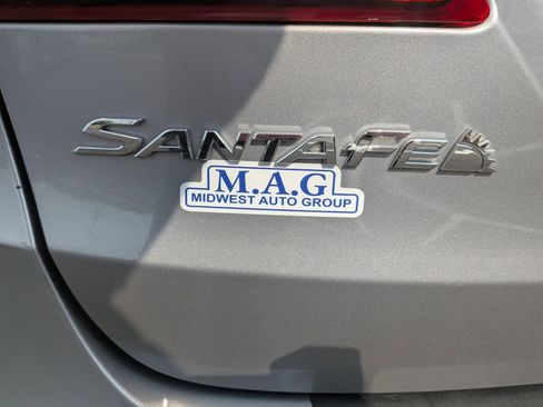 Used 2017 Hyundai Santa Fe SE AWD/4WD image 15