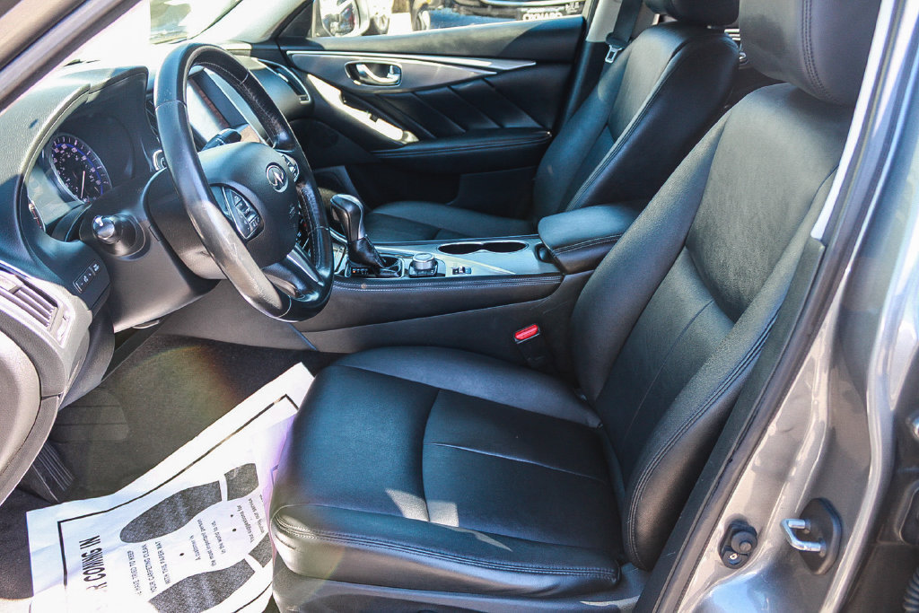 Used 2015 INFINITI Q50 Premium w/ Navigation Package RWD image 17