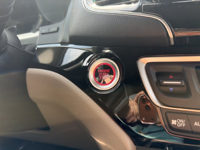 Used 2019 Honda Pilot Elite image 41