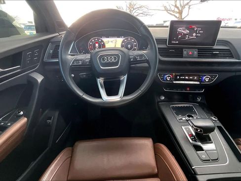 Used 2020 Audi Q5 Prestige image 5