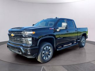 New 2026 Chevrolet Silverado 2500 Custom w/ Custom Value Package AWD/4WD video 1