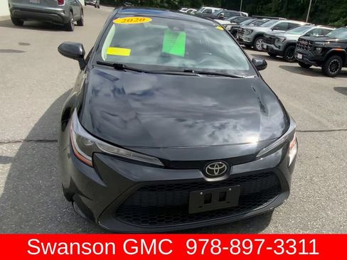Used 2020 Toyota Corolla LE FWD image 3