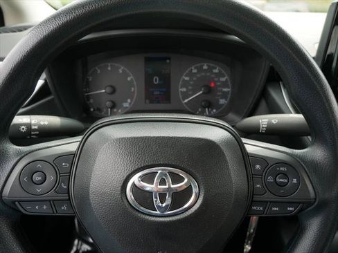 Certified 2025 Toyota Corolla LE FWD image 24