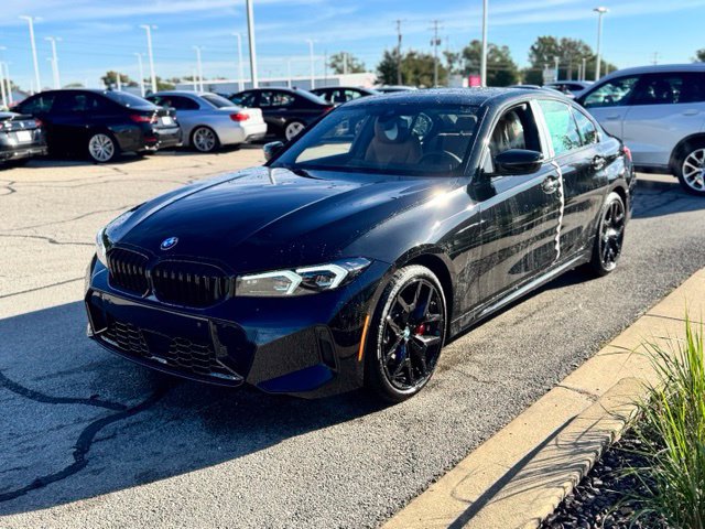 New 2026 BMW 330i xDrive Sedan w/ M Sport Package AWD/4WD image 3
