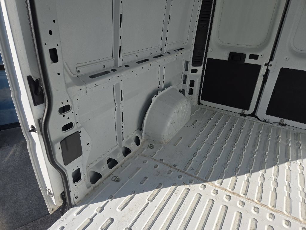 Used 2025 RAM ProMaster 2500 w/ Convenience Group FWD image 84