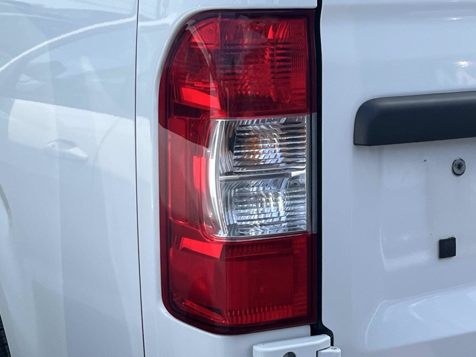 Used 2021 Nissan NV 3500 SV RWD image 6