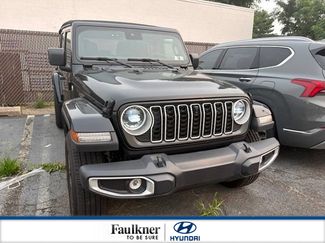 Used 2024 Jeep Wrangler Unlimited Sahara w/ Technology Group AWD/4WD video 1