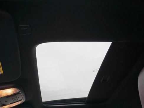 Used 2023 Dodge Durango GT image 18