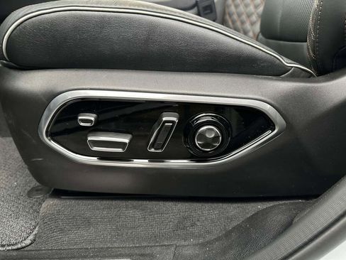 New 2025 Jeep Grand Cherokee Summit image 27